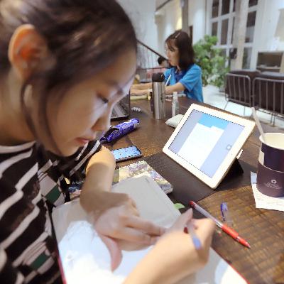 Nhiều sinh viên hoang mang, sợ đi làm, trước ngày tốt nghiệp