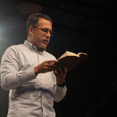 A cova não cala a consciência | Robinson jacintho