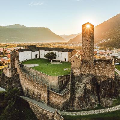 La Fortezza di Bellinzona e i suoi Castelli La Fortezza di Bellinzona e i suoi Castelli