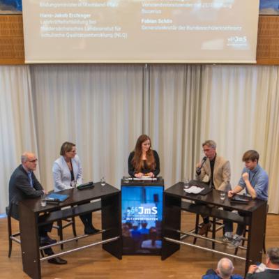 SMM 067 Podiumsdiskussion zum Thema Medien- und Nachrichtenkompetenz mit Stefanie Hubig, Manuel Hartung, Fabian Schön und Hans-Jakob Erchinger