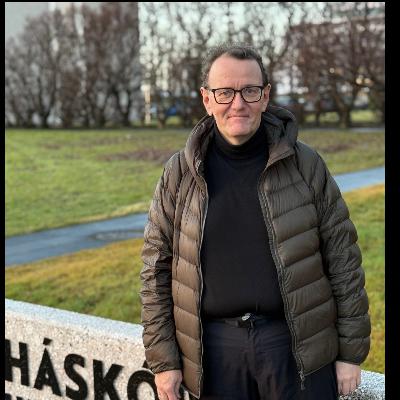Að kenna myndlist sem nálgun við siðferðislega menntun