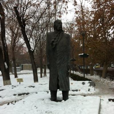 The Hummingbird That Lived Through Winter by William Saroyan (English)