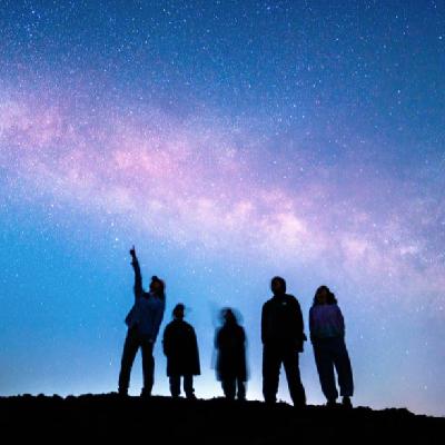 EP.120 星空下,我们的小船永不翻!【狂喜播客节】 EP.120 星空下,我们的小船永不翻!【狂喜播客节】