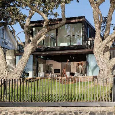 A window into CAAHT Studio Architects’ house on Takapuna Beach