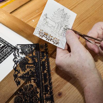 Une tradition vivante suisse : le papier découpé !
