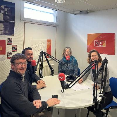 L'heure civique (aux Gonds) - L'ours Plume (Bourgneuf) L'heure civique (aux Gonds) - L'ours Plume (Bourgneuf)