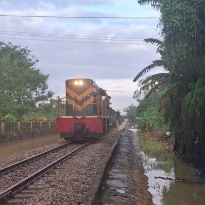 Thời sự 6h 26/11/2025: Thông tuyến đường sắt Bắc Nam sau 9 ngày bị chia cắt vì mưa lũ