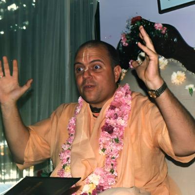 Question and Answer Session at Govardhana Hill - Vṛndāvana, India