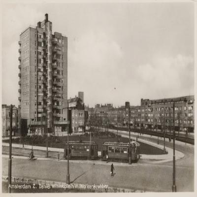 25. De Wolkenkrabber (Victorieplein 45)