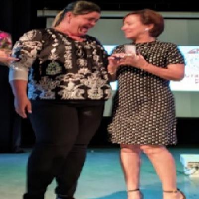 Entregan reconocimientos en gala por Día del Trabajador de la Cultura en Cienfuegos 2