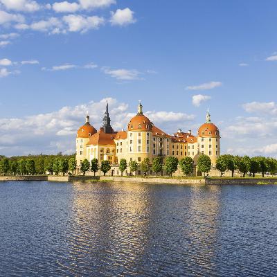 Barockes Jagdschloss und Filmkulisse: Die Geschichte von Schloss Moritzburg