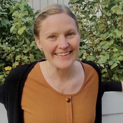 #16 - Helga Brolund trænger igennem mørket og ind i Guds lys