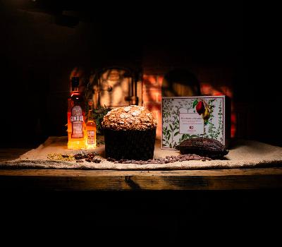 Raúl Asencio celebra desde Aspe la Navidad 2025 con un panettone de cacao de Perú y Herbero Mas d'Andia