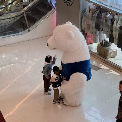 50. 商场越开越多，但买不到快乐了