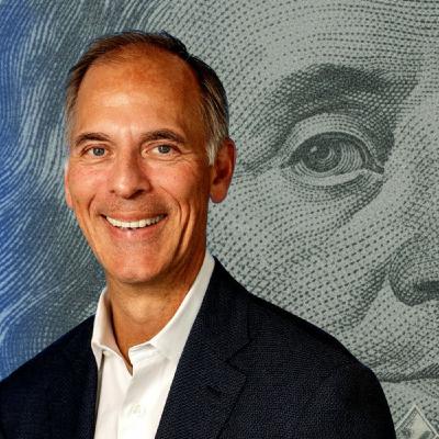 The Stampede to Value, Macy's Turnaround Traction, and Moody's Chief Economist Mark Zandi on the K-Shaped Economy