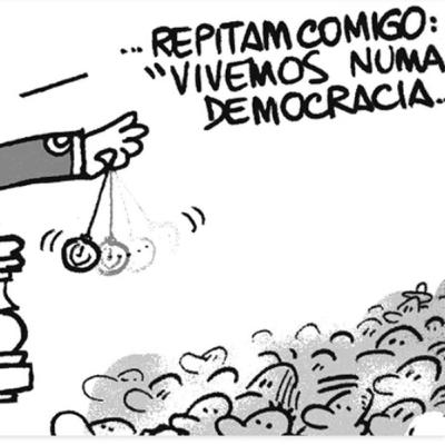 Um podcast para quem gosta de história, sobre alguns governos totalitários e suas características. Um podcast para quem gosta de história, sobre alguns governos totalitários e suas características.