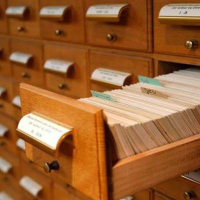 Arquivologia - teoria das três idades.