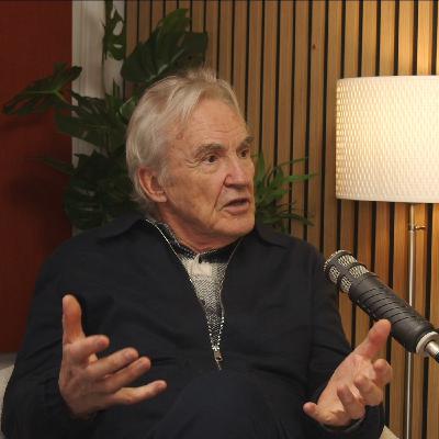 25: Legendary actor, Larry Lamb discussing his traumatic childhood, his acting career, booze, relationships, and the two  psychiatrists who helped sort things out.