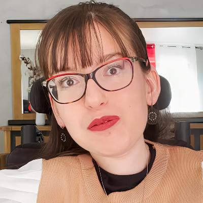 ATTEINTE D'UNE AMYOTROPHIE SPINALE INFANTILE, ELLE RACONTE ATTEINTE D'UNE AMYOTROPHIE SPINALE INFANTILE, ELLE RACONTE
