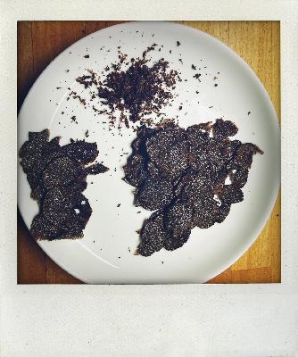 #DiePodcastin afghanisch: Isabel Rohner und Regula Staempfli über Talibans hier und dort, u.a. im Der Spiegel, Skandal des Deutschen Journalistenverbands DJV, Konstantin Wecker und die Epstein-Files und die neue postkoloniale Weisswaschung der Genitalverstuemmlung.