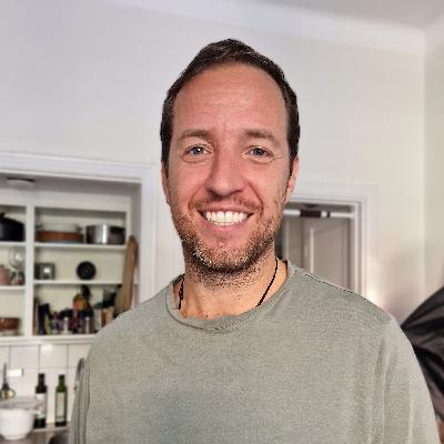 Ge dig själv utrymme att känna med Diamantis Koukouvinos Ge dig själv utrymme att känna med Diamantis Koukouvinos