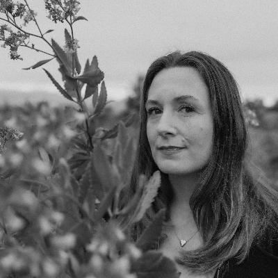 S7: E31 Nicelle Davis in conversation with Farnaz Fatemi