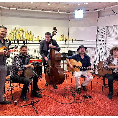 Hoy empieza todo - Festival de Cine de Gijón, el nuevo libro de Unai Elorriaga y el grupo Bratia en directo - 18/11/25 Hoy empieza todo - Festival de Cine de Gijón, el nuevo libro de Unai Elorriaga y el grupo Bratia en directo - 18/11/25