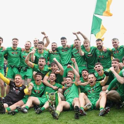 Padaí Beag Mac Giolla Easbuig, Uachtarán CLG Naomh Columba.