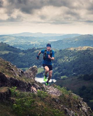 Green Running - Damian Hall Green Running - Damian Hall