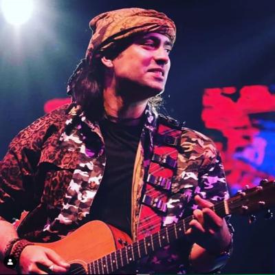 Tujhe Kitna Chahein Aur Hum _ Kabir Singh _ Jubin Nautiyal Live _ Mithoon _ Thomso 2019 _ IIT Roorke ( 256kbps cbr )