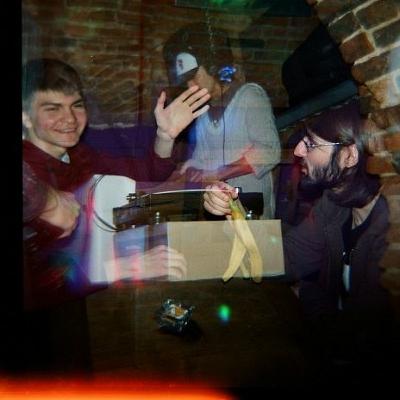 Microfunk Podcast Episode 5 Hosted by Bop and Oak [2011]