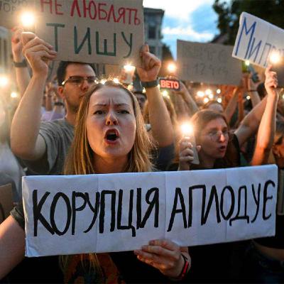 Anti-government protests break out in Kyiv & our clash with Russian sympathisers on the frontline of Cold War II