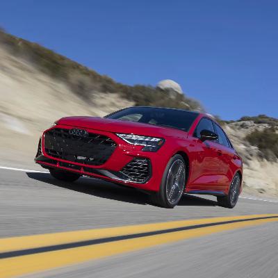 O FIM DO AUDI CHATO? O novo S3 2025 ganha alma RS 3 e uma TRASEIRA FELIZ!