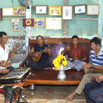 Tin trong nước - Gặp gỡ nghệ nhân ưu tú Lâm Huôl – Cánh chim bền bỉ của âm nhạc dân tộc