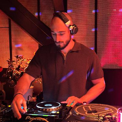 Costa feat.: Shamray - Weekly Summer Sessions @ Swan Lake Bar (30.07.2025) Costa feat.: Shamray - Weekly Summer Sessions @ Swan Lake Bar (30.07.2025)