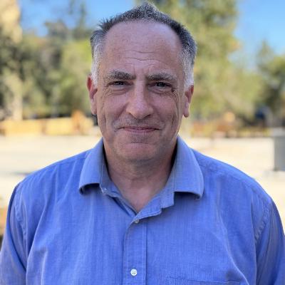 Daylight Savings Time : Should we abandon it ? Talking with Stanford Professor Jamie Zeitzer. Daylight Savings Time : Should we abandon it ? Talking with Stanford Professor Jamie Zeitzer.