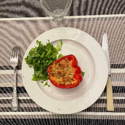Poivrons farcis à la feta et crumble de parmesan
