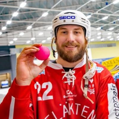 56 VO ŠVÉDSKOM BANDY SOM BOL NA ZAČIATKU ZA "EXOTA" - Beneš Peter - bandy hokej
