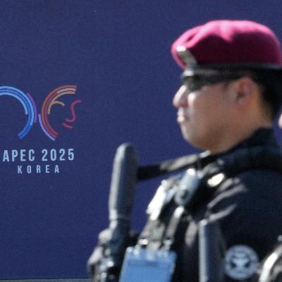 Apec summit :Xi Jinping promises to protect free trade Apec summit :Xi Jinping promises to protect free trade