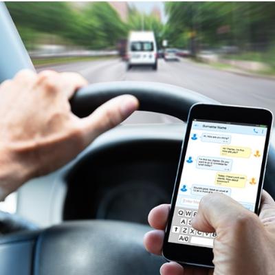 Mobilidade Urbana: Especialista alerta para riscos do uso de celular ao volante