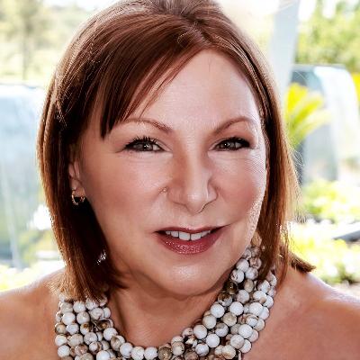 Supporting moms thru cancer – Lauren Daniels