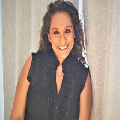 Demystifying Surrogacy– Carolina Lainez Demystifying Surrogacy– Carolina Lainez