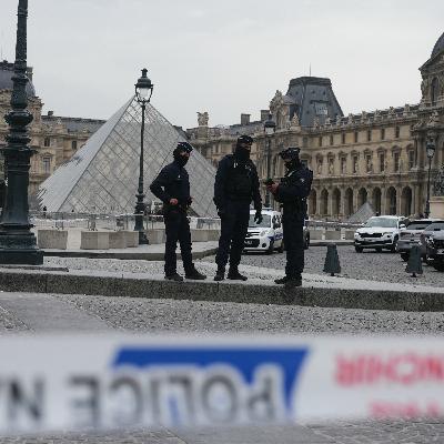 How thieves pulled off the Louvre jewel heist in minutes How thieves pulled off the Louvre jewel heist in minutes