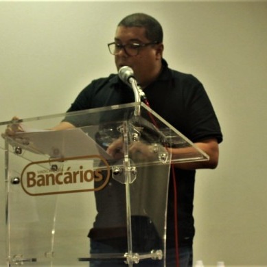 Osvaldo Bertolino - O outro lado da notícia