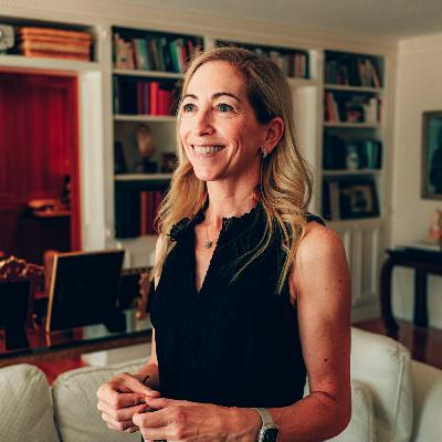 Lisbon’s Wedding Cake Queen: Julie Deffense’s Sweet Creations