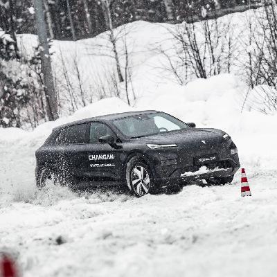 Changan Automobile Deepal S05 e S07 - Tra neve e strategia elettrica Changan Automobile Deepal S05 e S07 - Tra neve e strategia elettrica