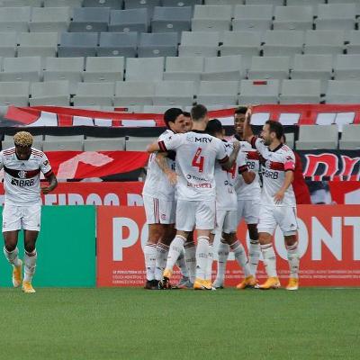 Podcast#25 - Vitória na Copa da Brasil e uma aula sobre jogo posicional com Léo Miranda!