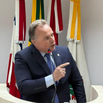 Joel Cavanholi assume Prefeitura de Orleans por oito dias