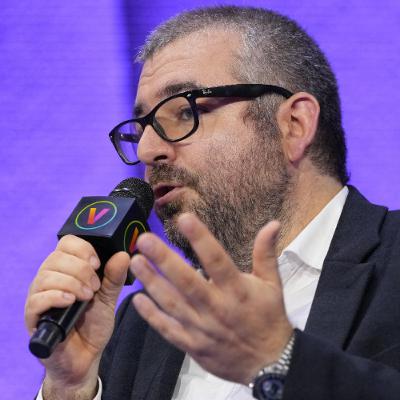 {ENTREVUE} - Sécurité numérique, entre pression constante avec Julien Levrard, CISO d'OVH {ENTREVUE} - Sécurité numérique, entre pression constante avec Julien Levrard, CISO d'OVH