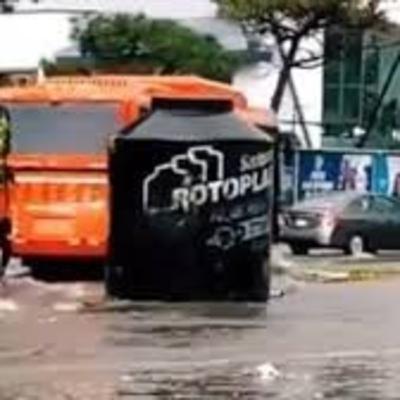 Maestros y cosas de escuela. ( fs. Ep. 15)